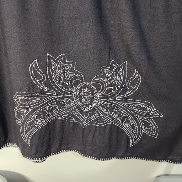 ARIAT Embroidered Black Dress, Size Small - Picture 4 of 6